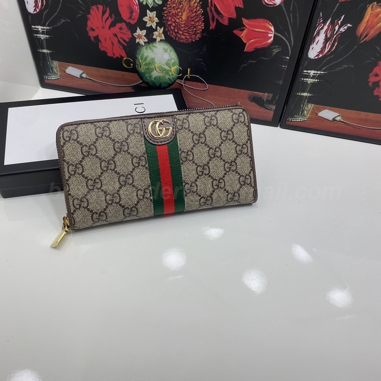 Gucci Wallets 63